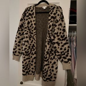 HM cheetah cardigan size small